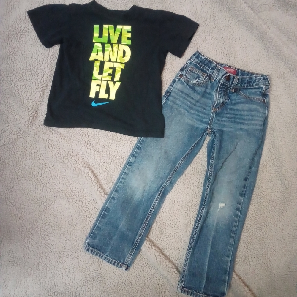 Nike boys sz 7 & arizona destressed jeans